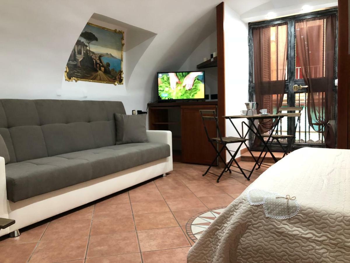 Home In Love: Balconcino Spaccanapoli Dış mekan fotoğraf